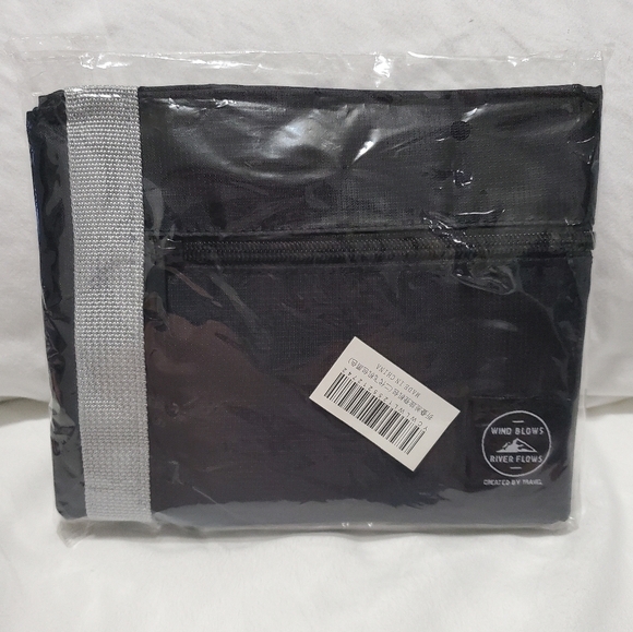 Foldable Travel Duffel Bag Carry On Bag - Picture 7 of 8